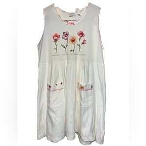 Kathryn - summer nightgown w/pockets Med